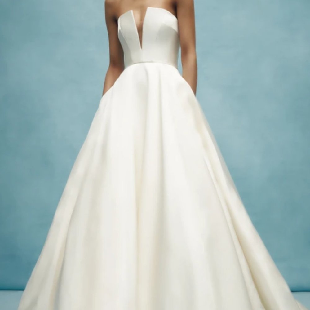 Anne Barge Emory Wedding Dress